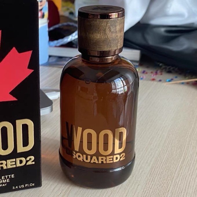 dsquared2男士香水怎么样好用吗 dsquared2 二次方枫叶 木缘男士_什么