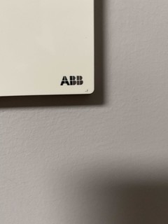 7块多的ABB轩致插座，当年你囤了几个。