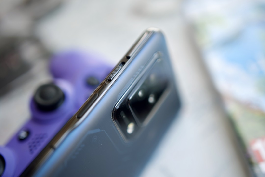 黑鲨5Pro：游戏手机的内核是什么？