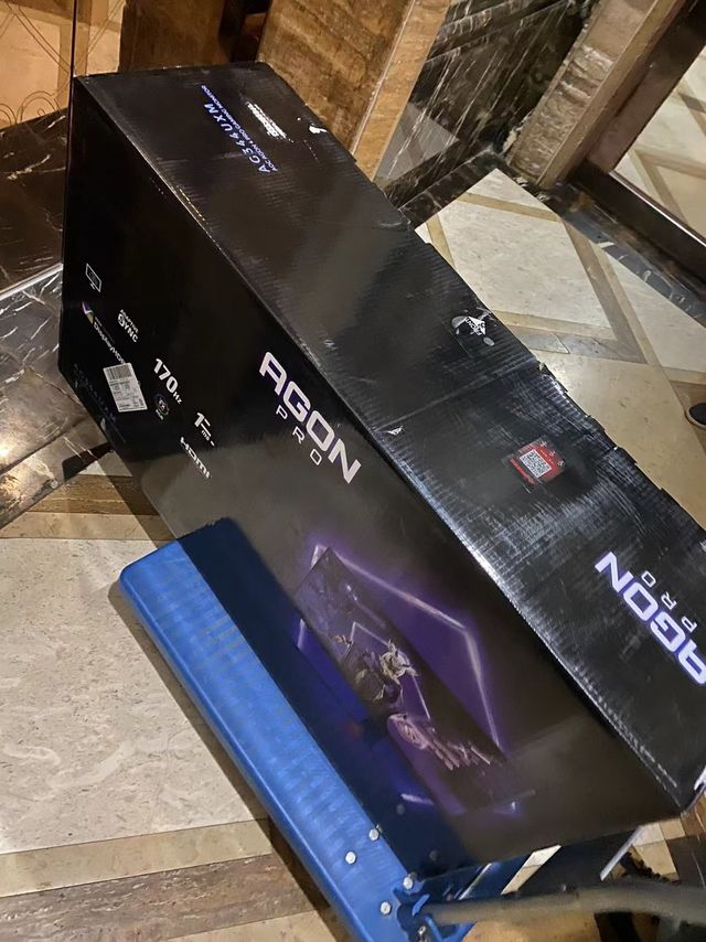 参数拉满的34寸miniled显示器