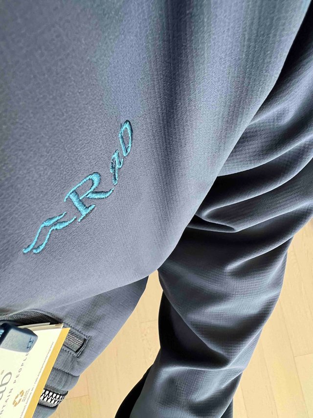 始祖鸟软壳gamma mx的平替RAB