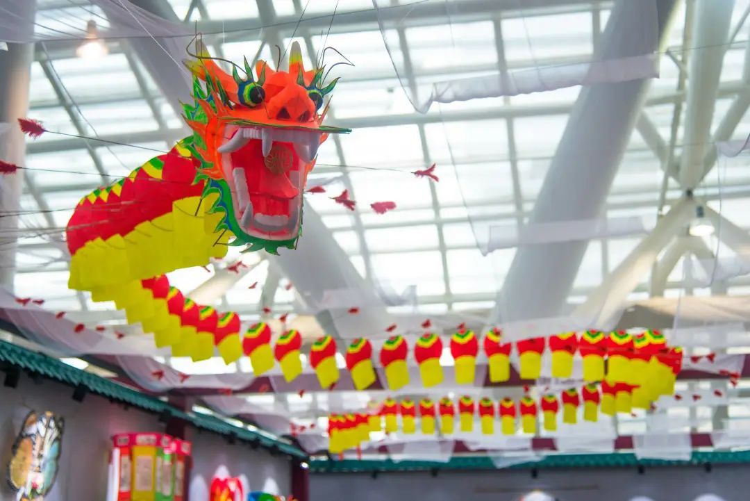 阳江文化艺术博览会展示的龙头蜈蚣风筝。©图虫创意