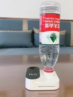 小型矿泉水瓶加湿器