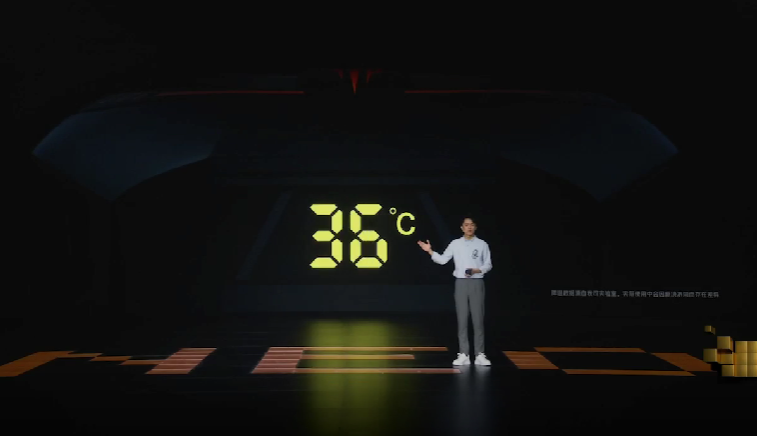 iQOO 发布 极风散热背夹Pro版，可降至-1.5摄氏度