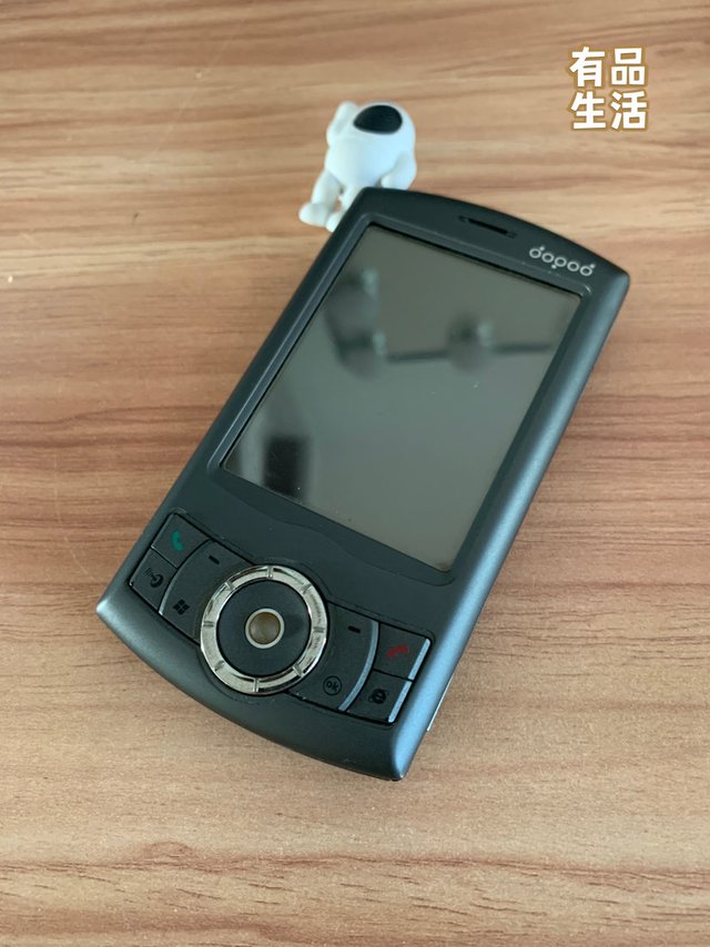 曾经商务人士标配手机多普达p800