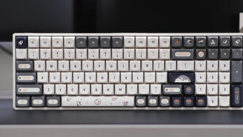 颜控的满意之选，IQUNIX F97 漫游指南 机械键盘