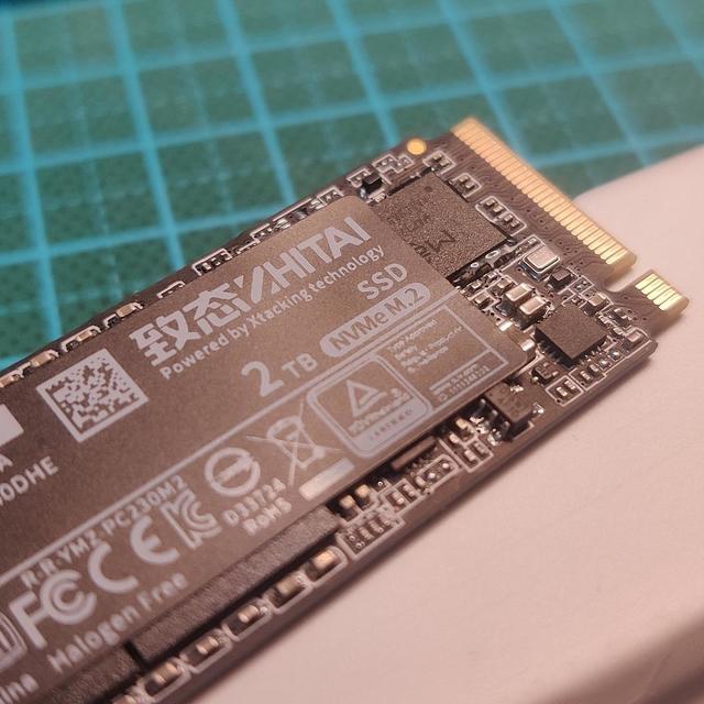 首发致钛ZHITAI TiPlus5000 2T版上手测评