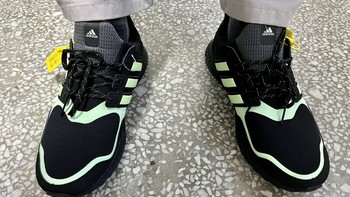 Adidas阿迪达斯UltraBOOST S&L 万圣节配色跑步鞋开箱体验