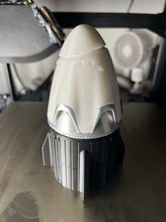 猎鹰9号 +龙飞船 模型，3D打印了一周