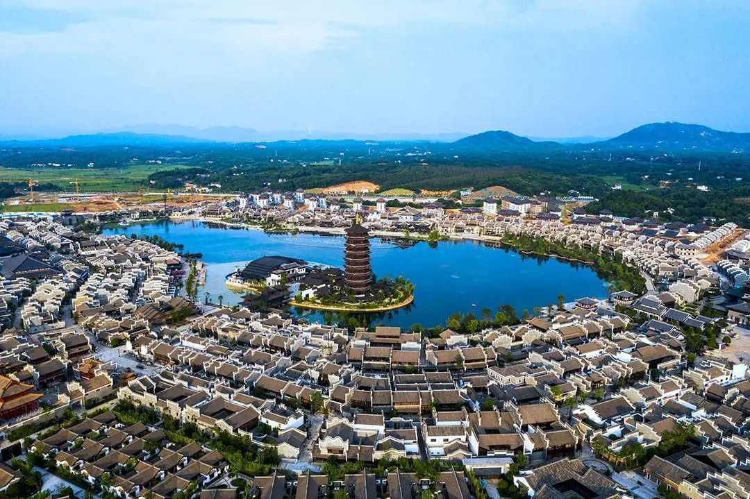 长沙铜官古镇,是釉下彩陶瓷的发源地,同时也是中国五大陶都之一 08