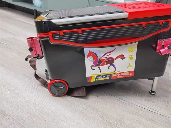 牧马人懒人钓箱