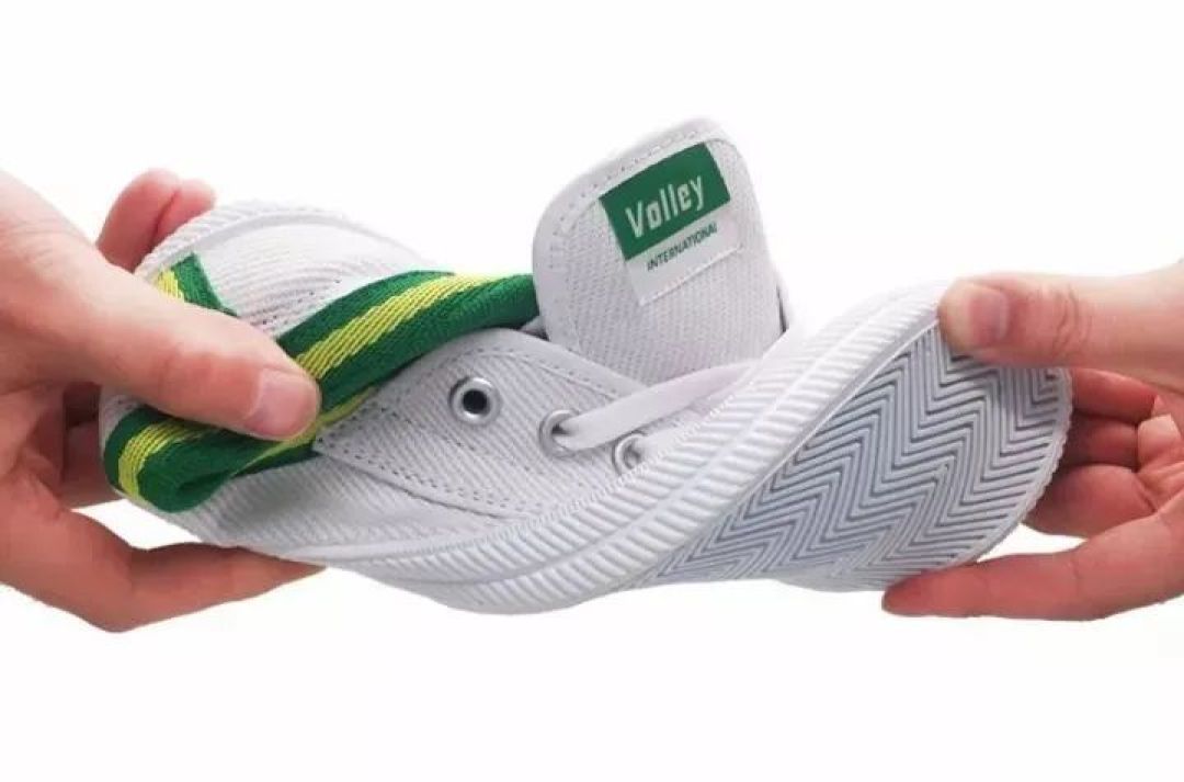 便宜真有好货！这几个品牌的帆布鞋性价比贼高（不脱胶、不臭脚）