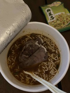 康师傅红烧牛肉面