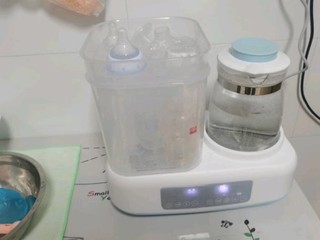 多功能奶瓶消毒器，奥克斯恒温水壶调奶器