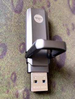 爱国者128GB USB3.1