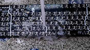 捡垃圾日志 篇二十三：使用多年的机械键盘，流水直接冲去污垢 