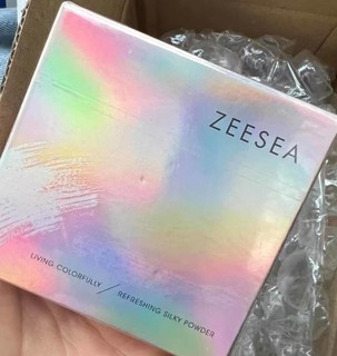 新入手的新品好物ZEESEA粉饼