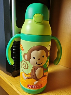 每天陪伴孩子的努比小猴子吸管保温杯