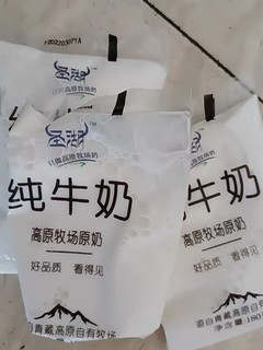 包装仔细，口感香浓，不愧是来自青藏高原牧