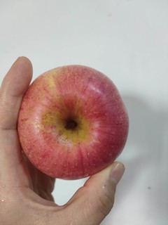 感谢🐶东，让我吃上不到6元一斤的苹果!