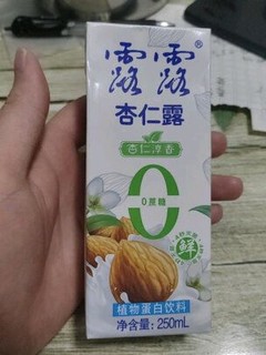 露露杏仁露真好喝