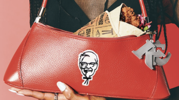 KFC为了鸡肉卷竟然出了一款包，“肯德基牌”的包，我竟然觉得很好看？