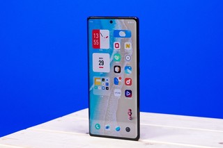 vivo X80 Pro至黑版图赏