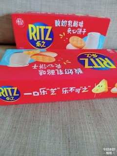 乐之RITZ酸奶乳酪味夹心饼干