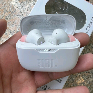 JBL无线蓝牙耳机