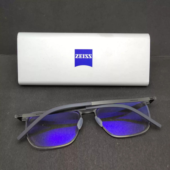 有高级感的蔡司眼镜