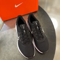 跑步健身Nike跑鞋
