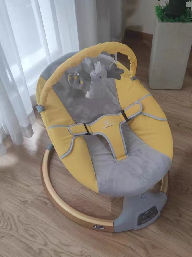 婴儿摇椅