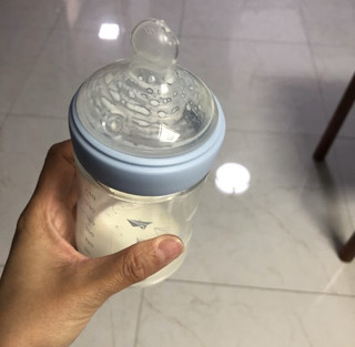 NUK自然母感超宽口径玻璃奶瓶
