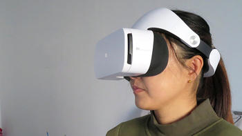 超逸酷玩 篇329：利用小米VR眼镜正式版低成本体验虚拟现实带来的沉浸感