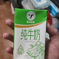 现代牧业 纯牛奶 250ml