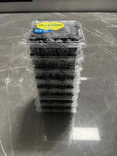 老婆送一大箱蓝莓终于实现了蓝莓自由！
