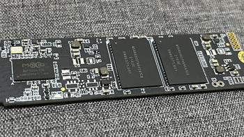 海康存储C4000ECO PCIe 4.0 Gen 4 NVMe SSD在雷电3/雷电4接口下读写速度体验如何？USB 4.0硬盘盒测速大揭密！