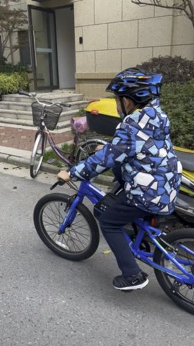 捷安特儿童自行车-酷酷的