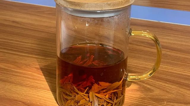 流颜 观山茶杯