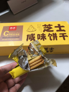 好吃不贵芝士咸味饼干