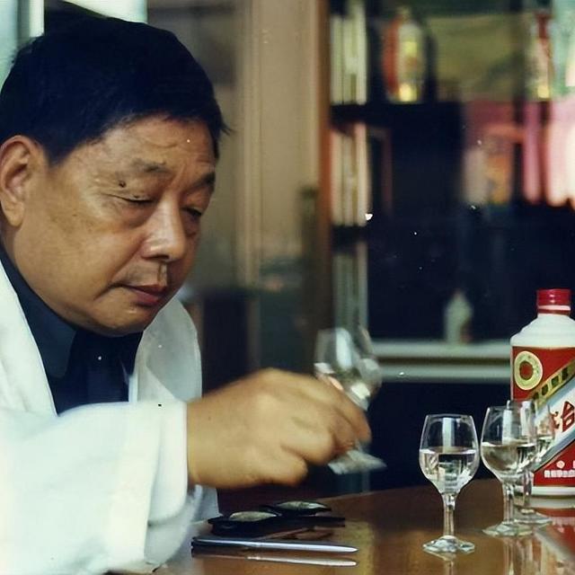 深度揭秘职业白酒调酒师，3年入行，5年入门，8年勉强登堂入室，10年才能判断你究竟适不适合吃这碗饭。