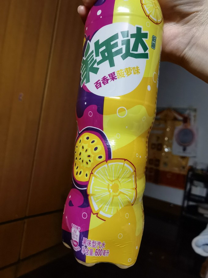 美年达碳酸饮料