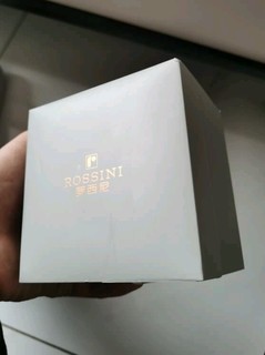 罗西尼手表，漂亮
