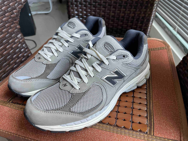 New balance的新配色2002r