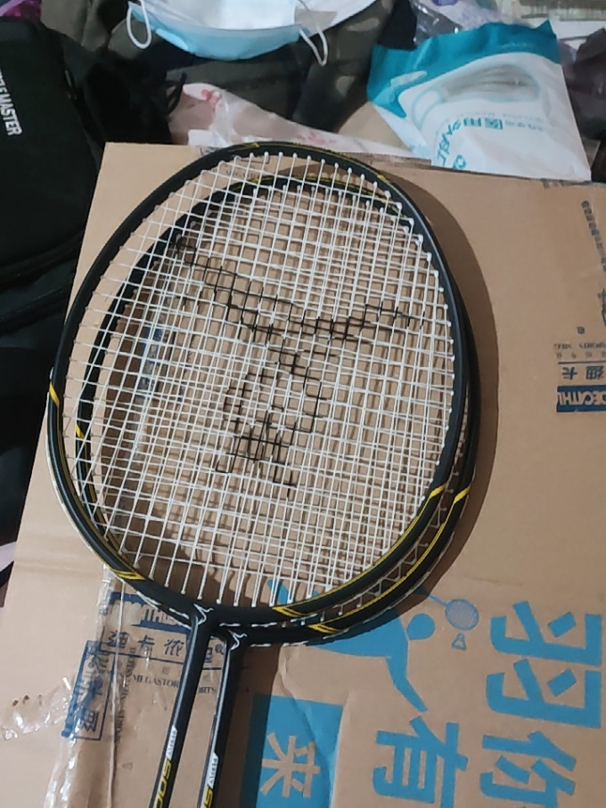 迪卡侬羽毛球拍