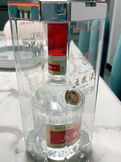 送礼绝对有面子的五粮液酒