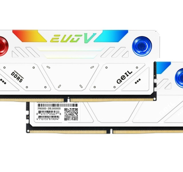 业内首款：金邦发布业内首款带风扇的DDR5内存