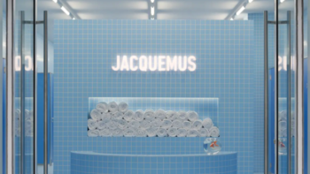 JACQUEMUS伦敦快闪店，居然做成了「大澡堂」