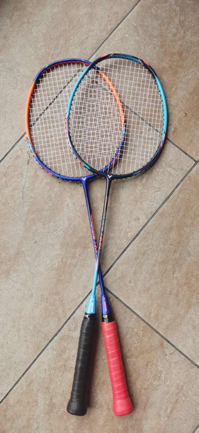 威克多羽毛球套装