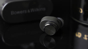 【耳边评测】接地气的“轻奢品”——B&W PI5真无线耳机体验谈